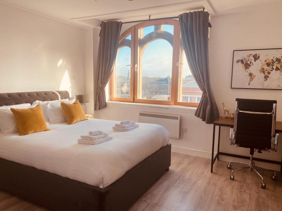 Spacious 2 Bedroom City Pad In Old Street Лондон Екстериор снимка